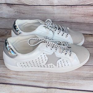 Steve Madden Amalfi Star Studded White Sneakers